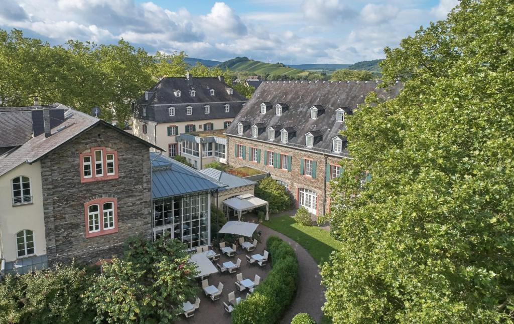 Schönes Hotel An Der Mosel Weinromantikhotel Richtershof in Mülheim an der Mosel barrierefrei