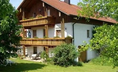 Gillingerhof Ferienwohnung 4 Gartenblick rollstuhlgerecht in Chamerau