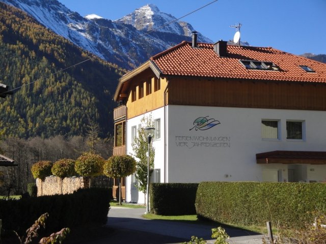 Ferienwohnungen 4 Jahreszeiten  Frühling in Längenfeld im Ötztal Tirol