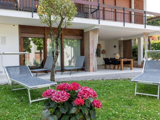 Garden Vill Lago direkt am See gelegen in Peschiera del Garda