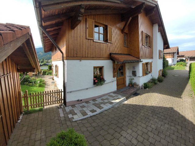 Alpenchalet Sonnenröschen