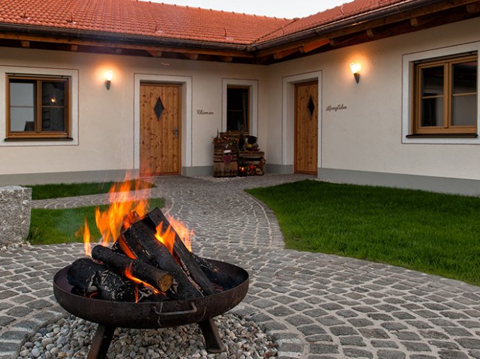 Ferienhäuser am Chiemsee auf dem Marksteinhof in Fembach bei Seebruck