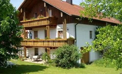 Gillingerhof Ferienwohnung 3 Hofblick rollstuhlgerecht Bayrischer Wald